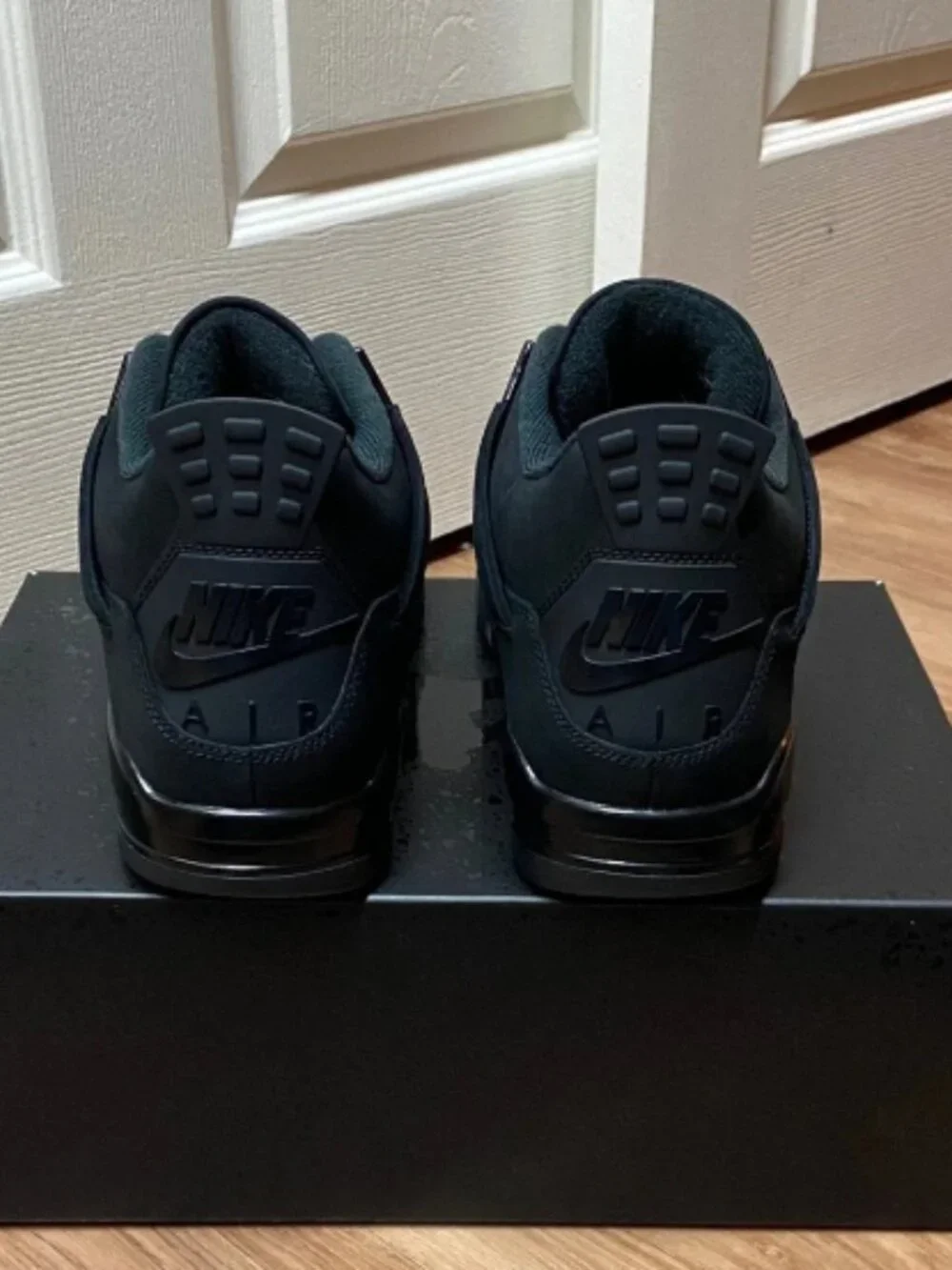2025 Nike Air Jordan 4 Retro “Black Cat”